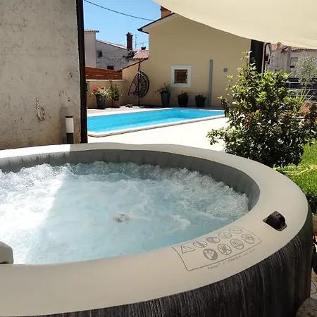 Tonin For 6 People Near Pula With Jacuzzi & Children Playground Villa Marcana