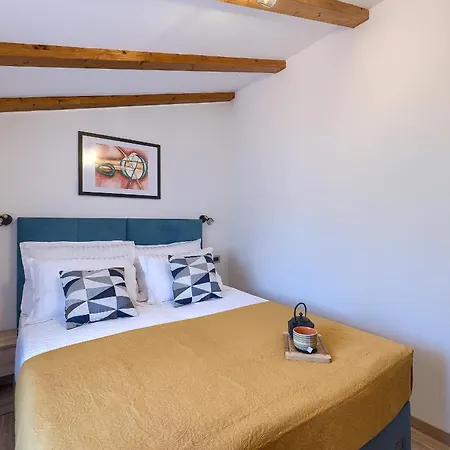 Tonin For 6 People Near Pula With Jacuzzi & Children Playground * Marčana